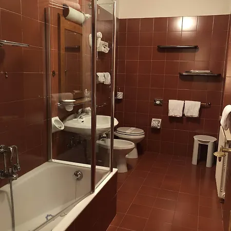 Majoni Hotel 4*