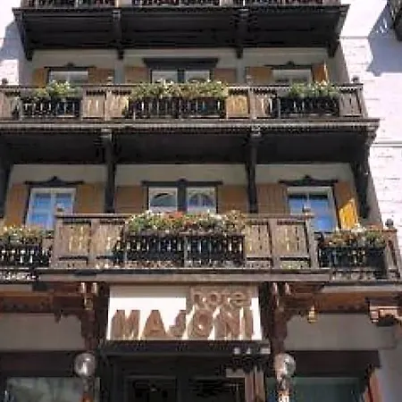 Majoni Ξενοδοχείο 4*