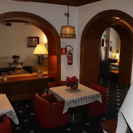 Majoni Hotel Cortina dʼAmpezzo